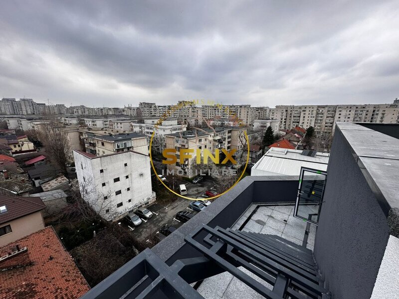 Mihai Bravu, Decebal, penthouse de vanzare.