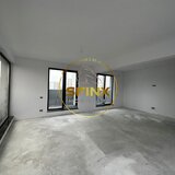 Mihai Bravu, Decebal, penthouse de vanzare